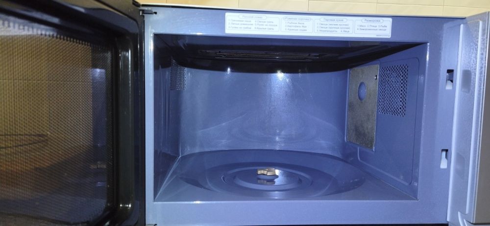 Продам микроволновку LG