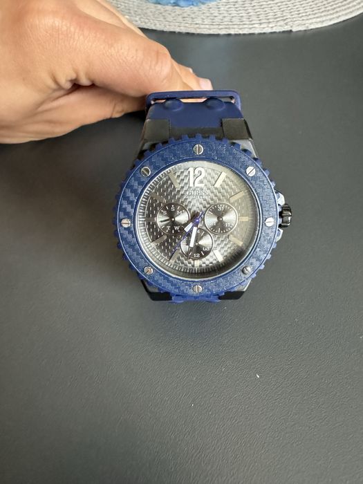 Sprzedam zegarek Guess