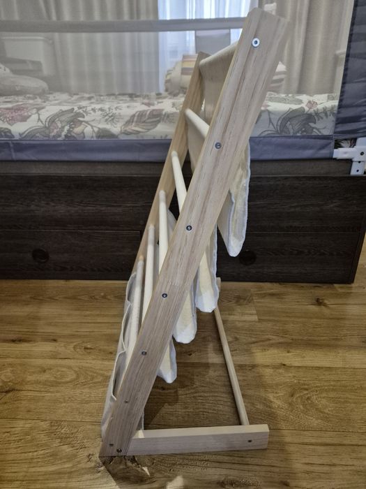 Полиця, стелаж для книг дитячий