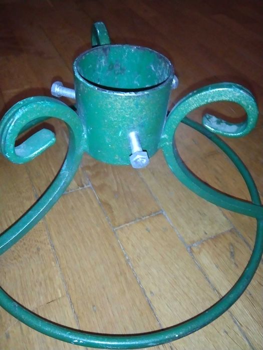 Продам подставку для елки