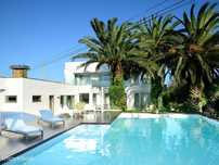 Moradia T4 com jardim e piscina situada na margem da Ria de Aveiro