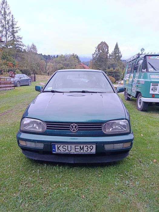Volkswagen Golf 3 1,8 benzyna