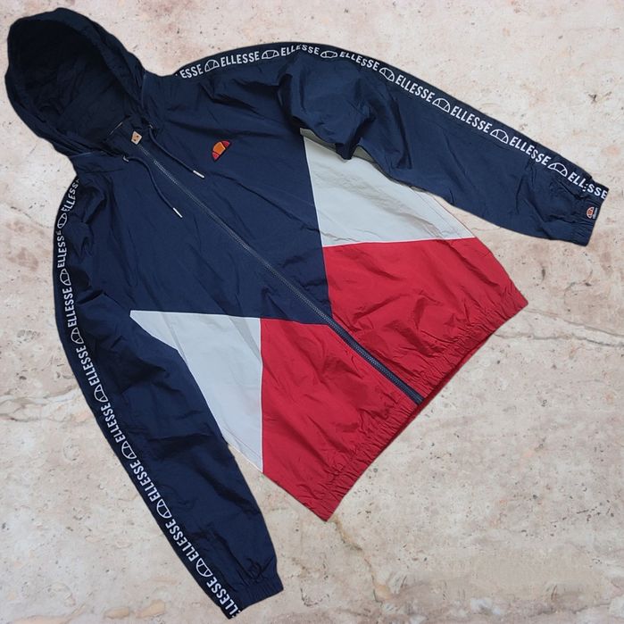 Вітровка нейлонова Ellesse Lapaccio на лампасах нова (Розмір М)