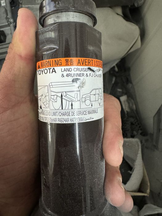 Домкрат toyota як новий не користувався