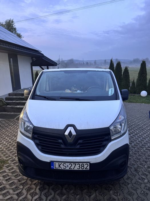Renault Trafic III Brygadówla 6 osób siedzenia składane