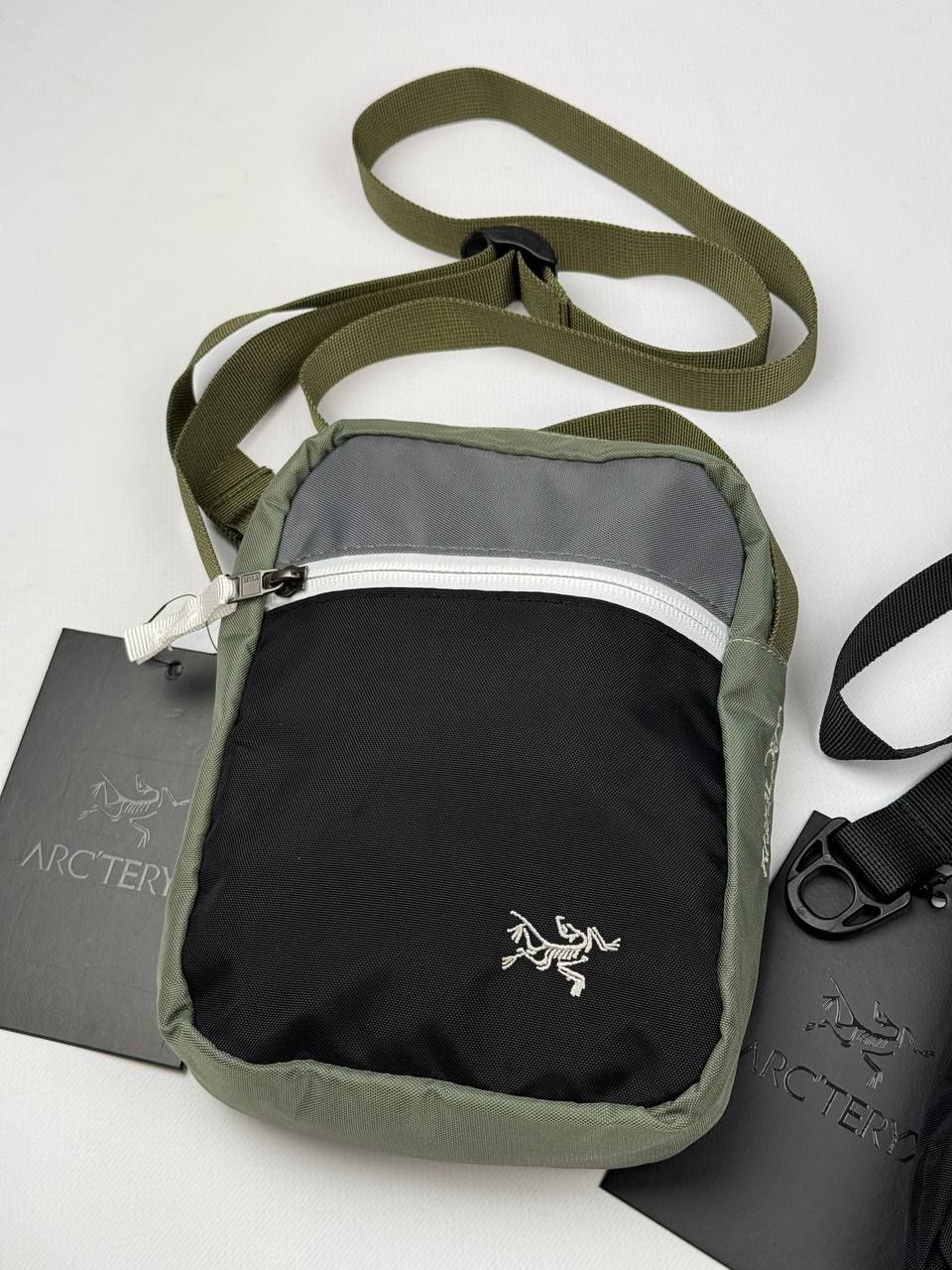 Месенджери Arcteryx