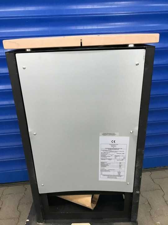 kominek firmy 'Pamir 2.0 STS' stal/piaskowiec 6,7 kW piec