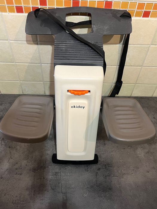 Podnóżek do fotelika samochodowego dla dzieci