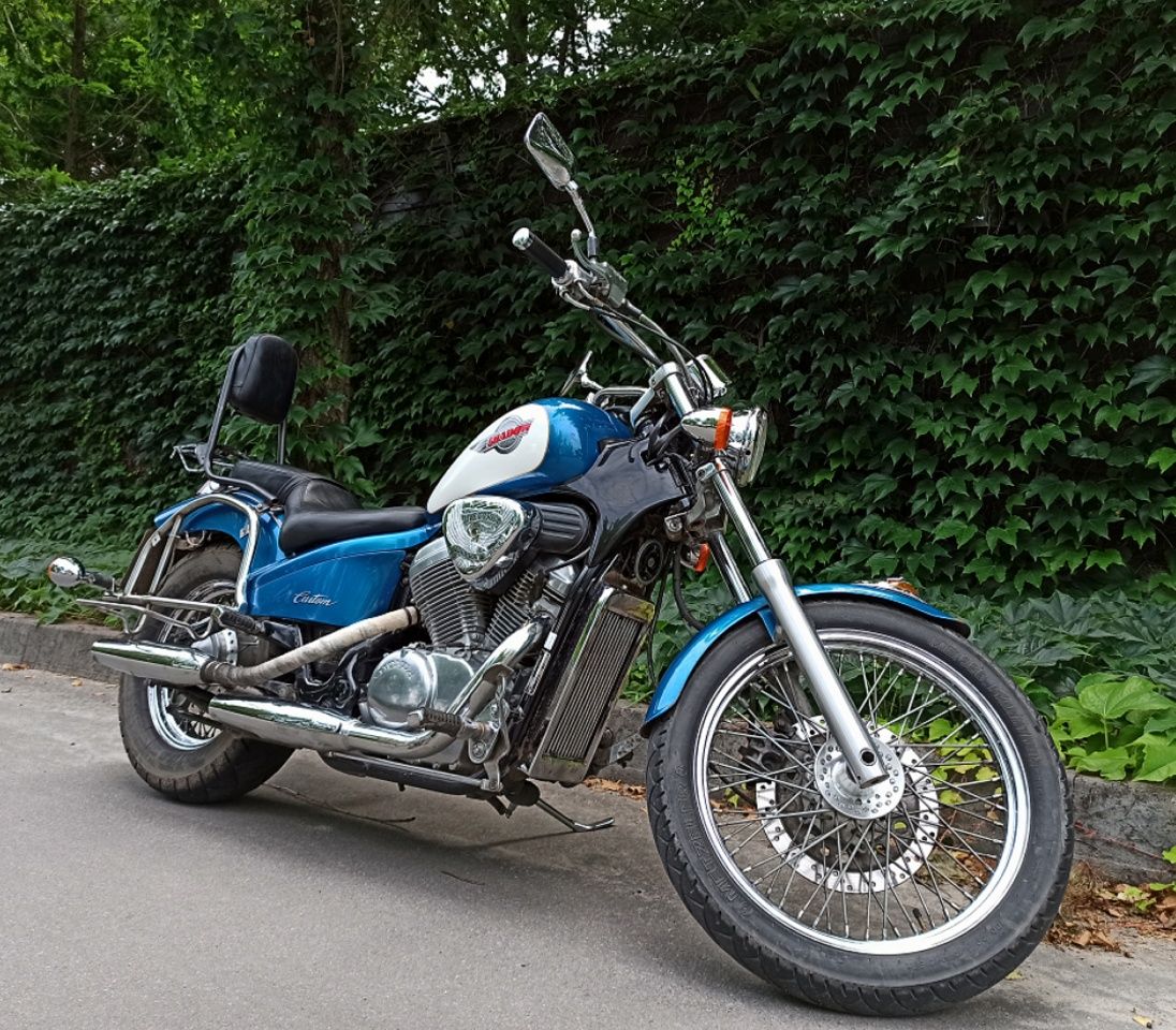 Продам мотоцикл Honda Shadow 600 1995г.