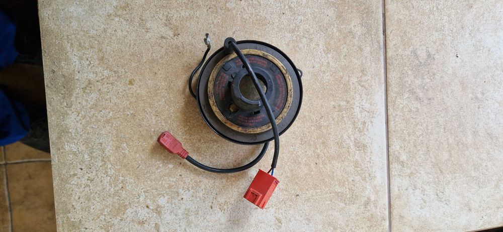 tasma  poduszki audi 80 b4,coupe cabrio 4A.195.15.43  części lublin