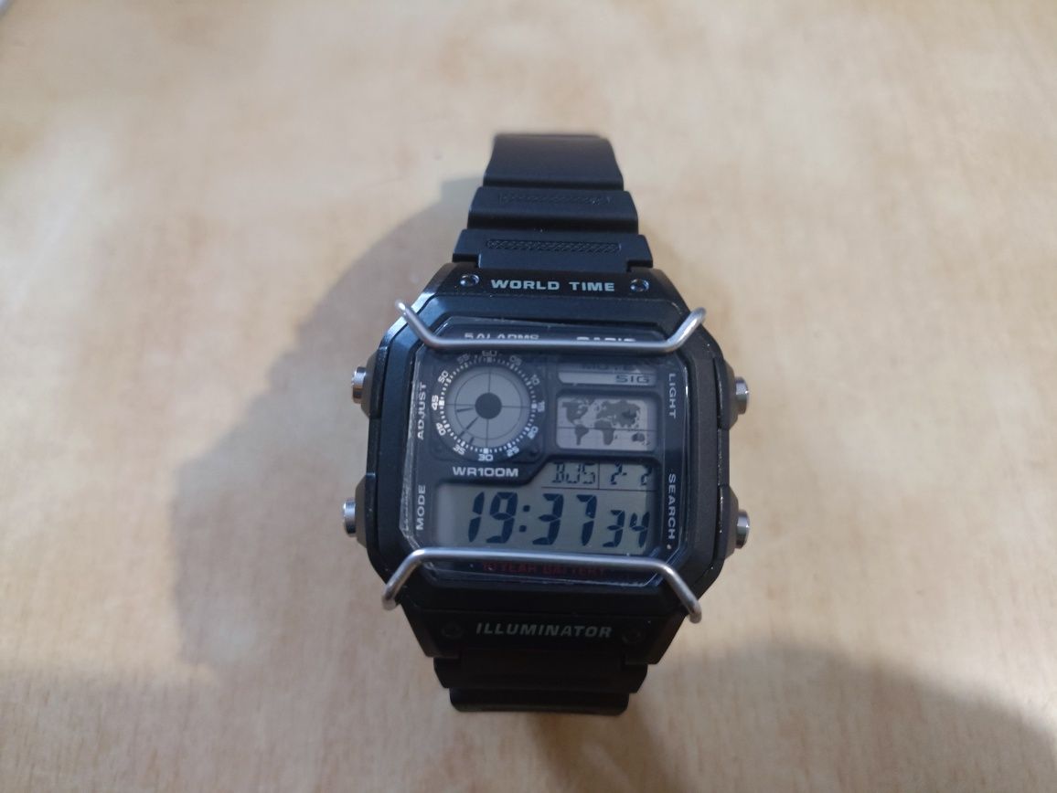 Часы Casio illuminator всемирное время