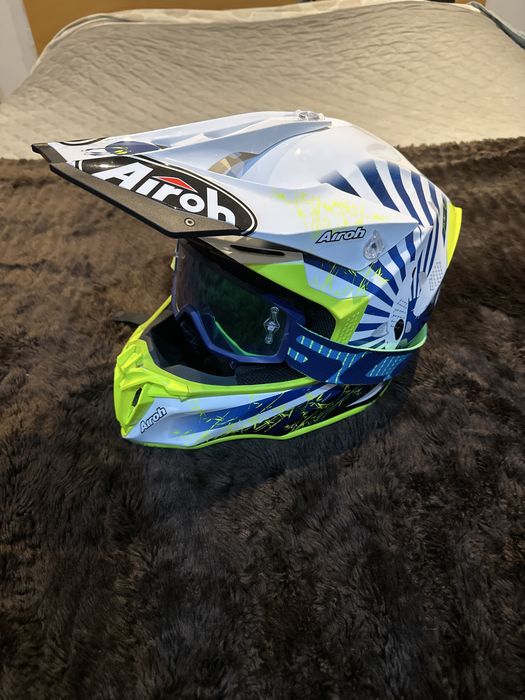 Capacete Airoh Twist 2.0 Katana Blue