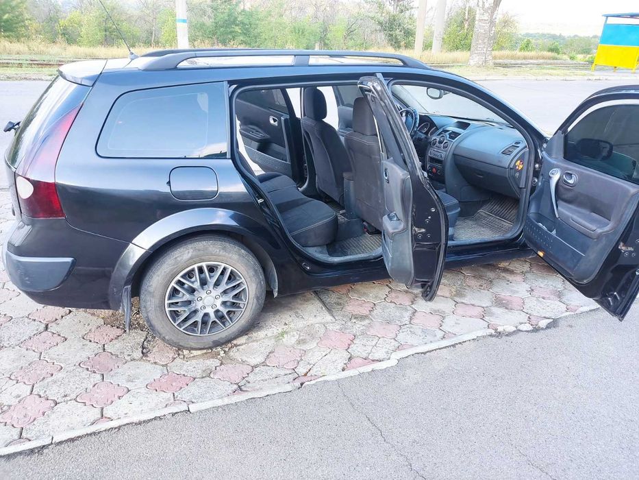 Рено Меган 1,6 бензин.