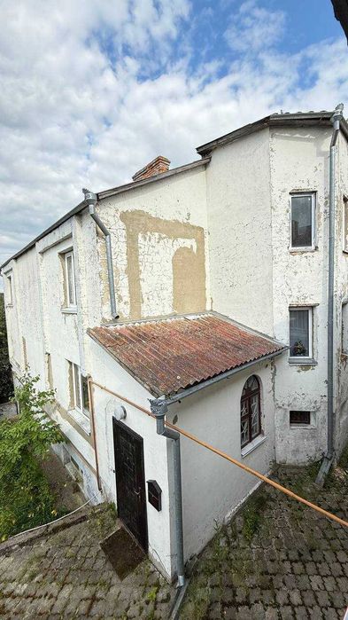 Продам великий будинок для дружньої родини