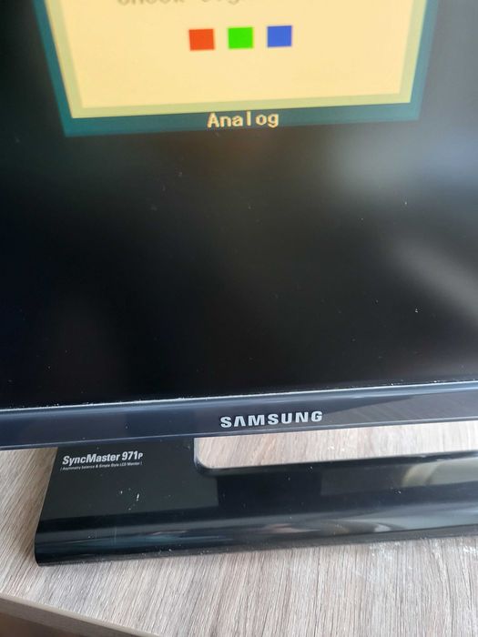 Монітор 19" Samsung 971P Black