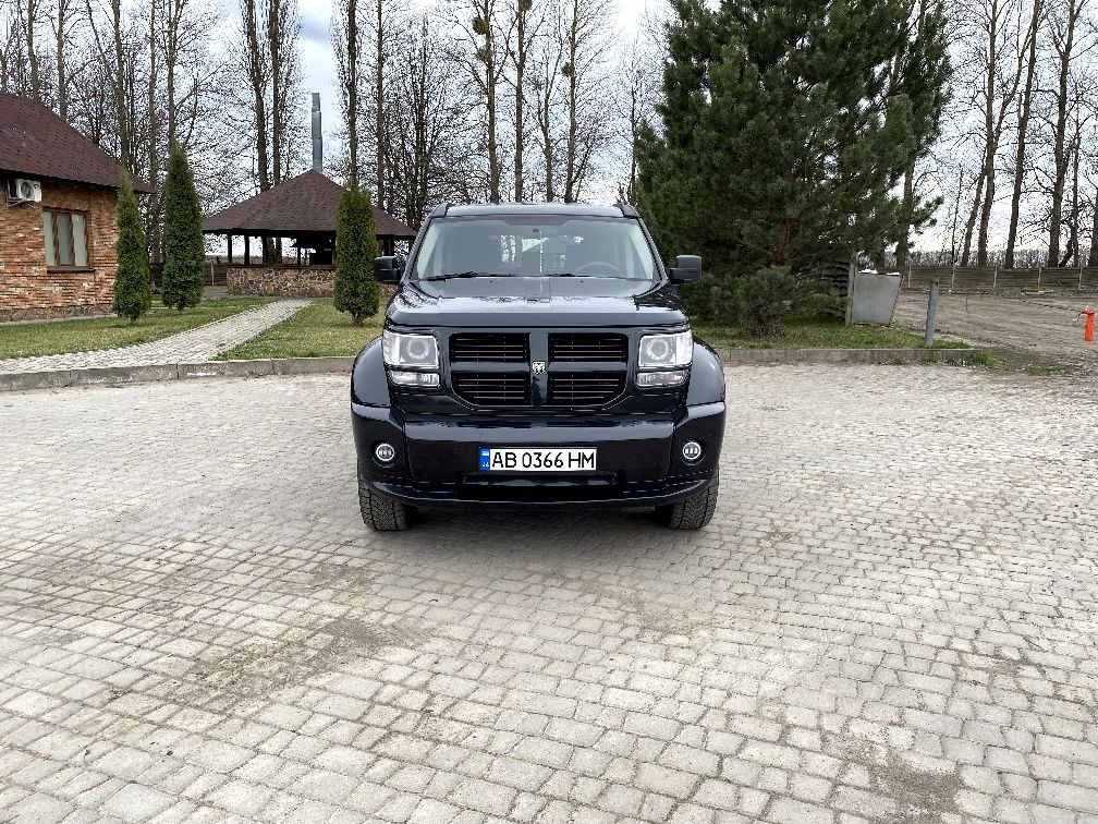 Продам Dodge Nitro