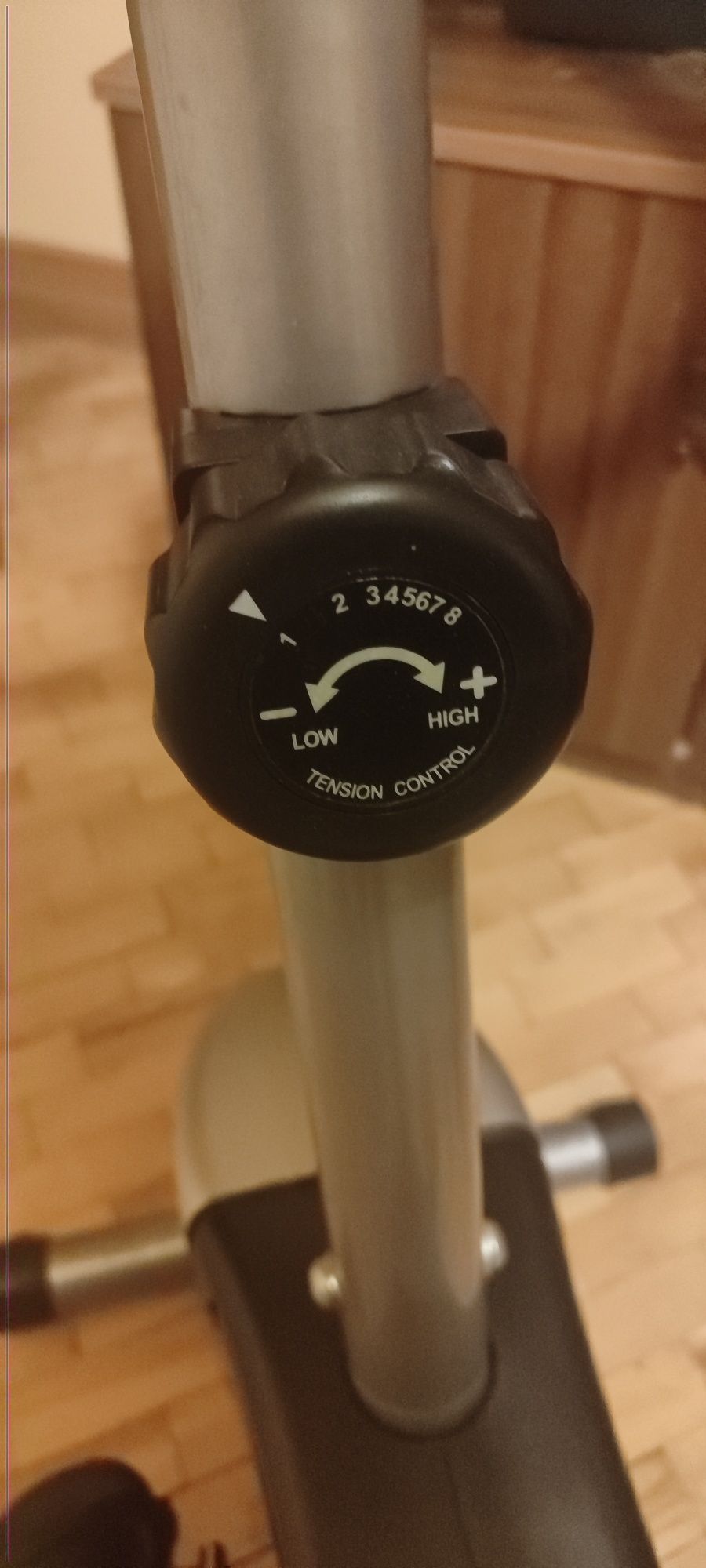 Rower stacjonarny mało używany.