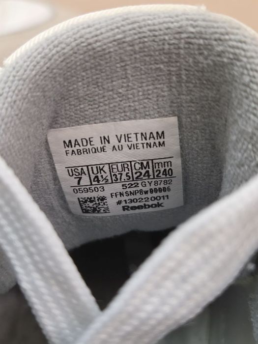 Кросівки Reebok, оригінал, з коробкою, в гарному стані, без нюансів