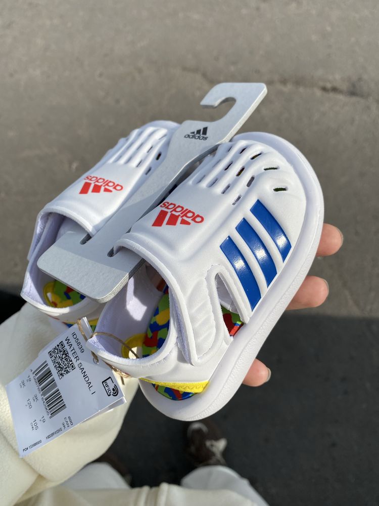 Нові босоніжки (крокси)Adidas оригінал