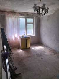Продам 2-кімнатну квартиру в селищі Кам'янське (Кар'єр).