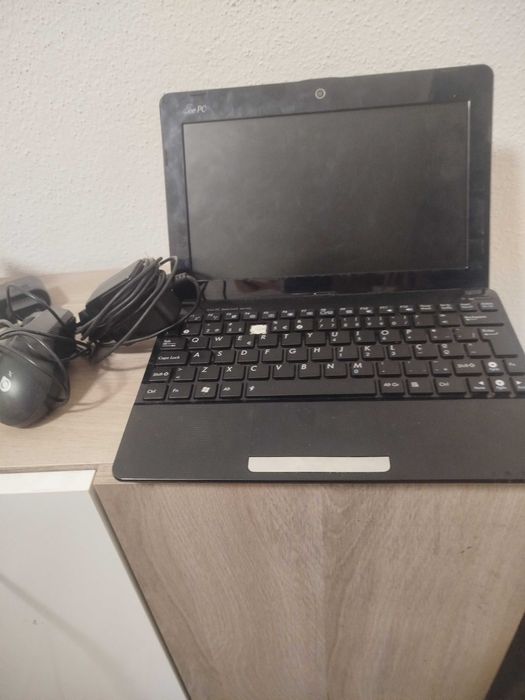 Computador ASUS 1.6 1Gb RAM 256Gb para peças a funcionar
