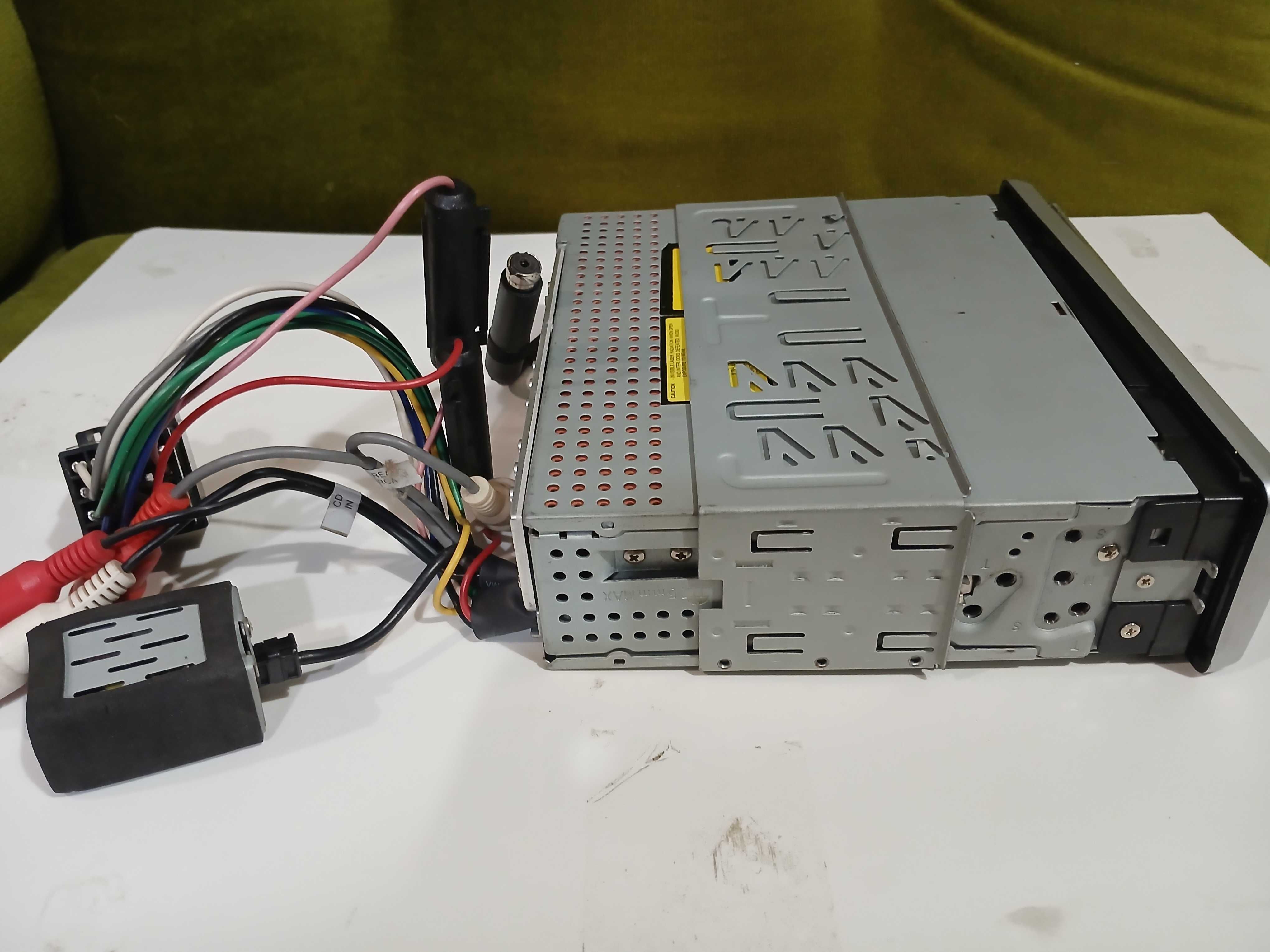 Auto radio cds pronto a instalar