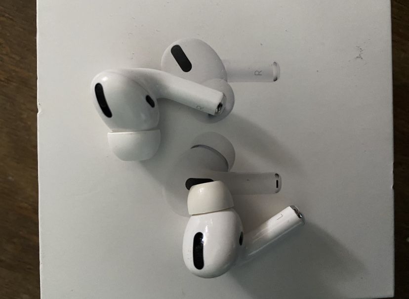 Левый AirPods Pro, AirPods Pro, правый AirPods Pro