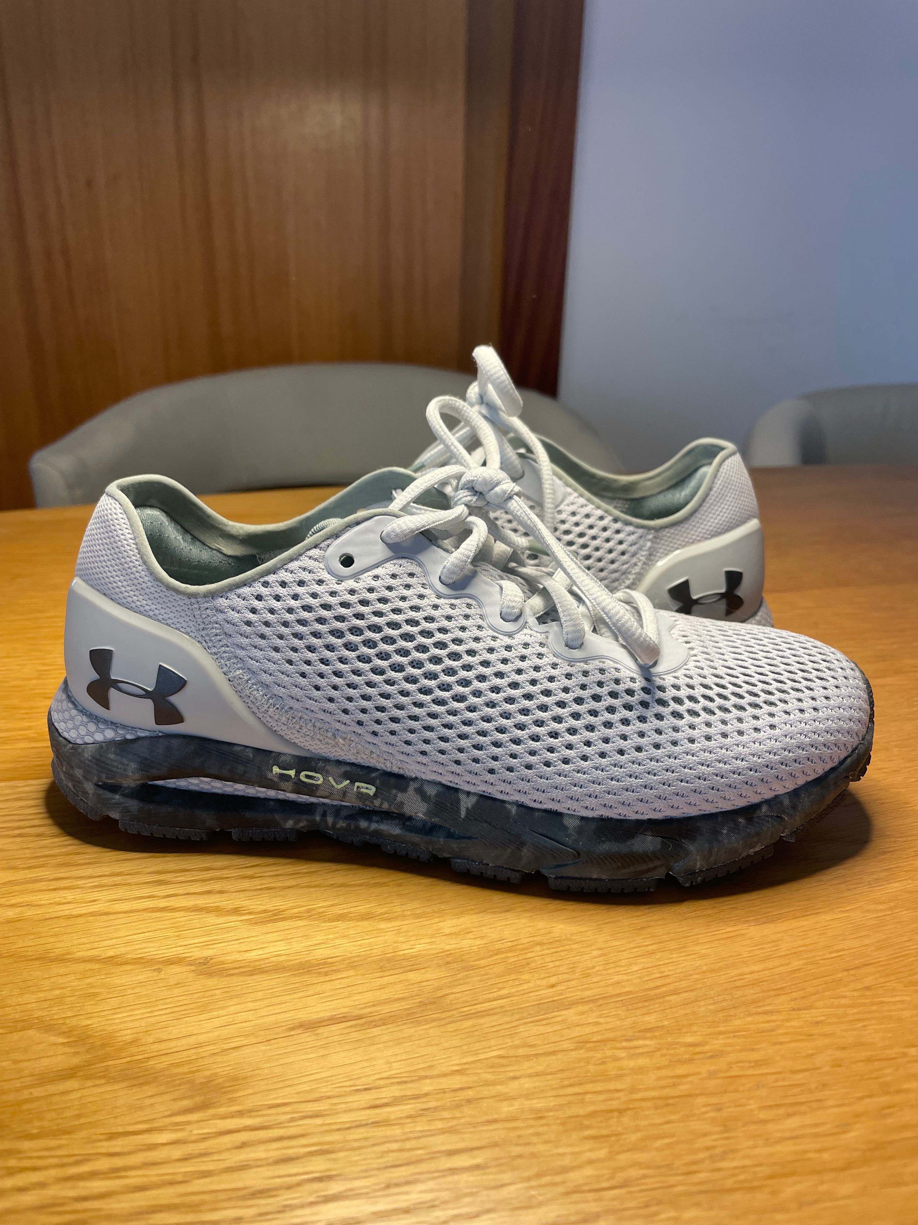 Tênis/Sapatilha Under Armour usados uma vez