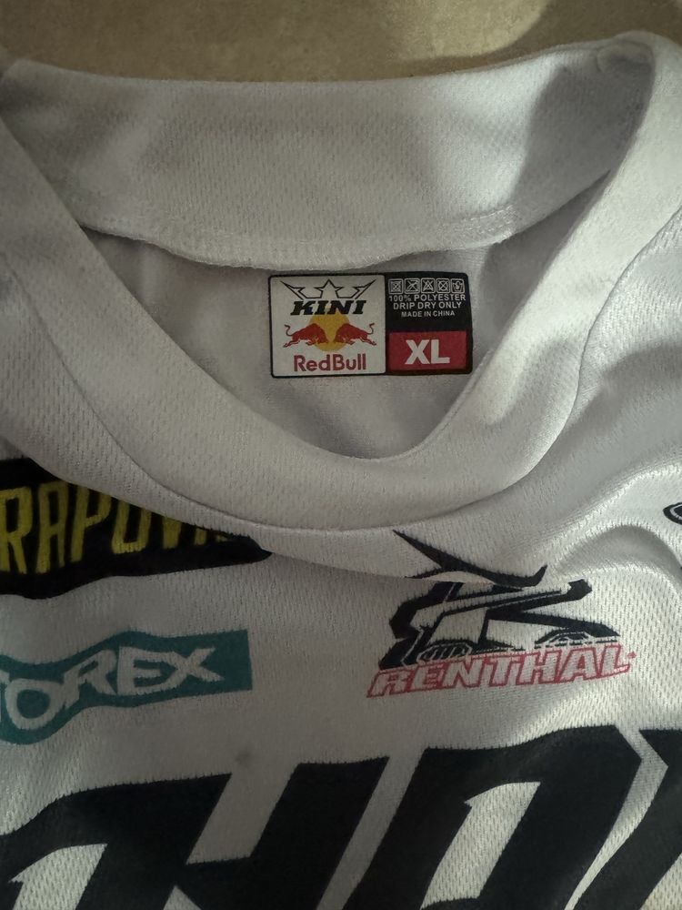 Equipamento thor red bull