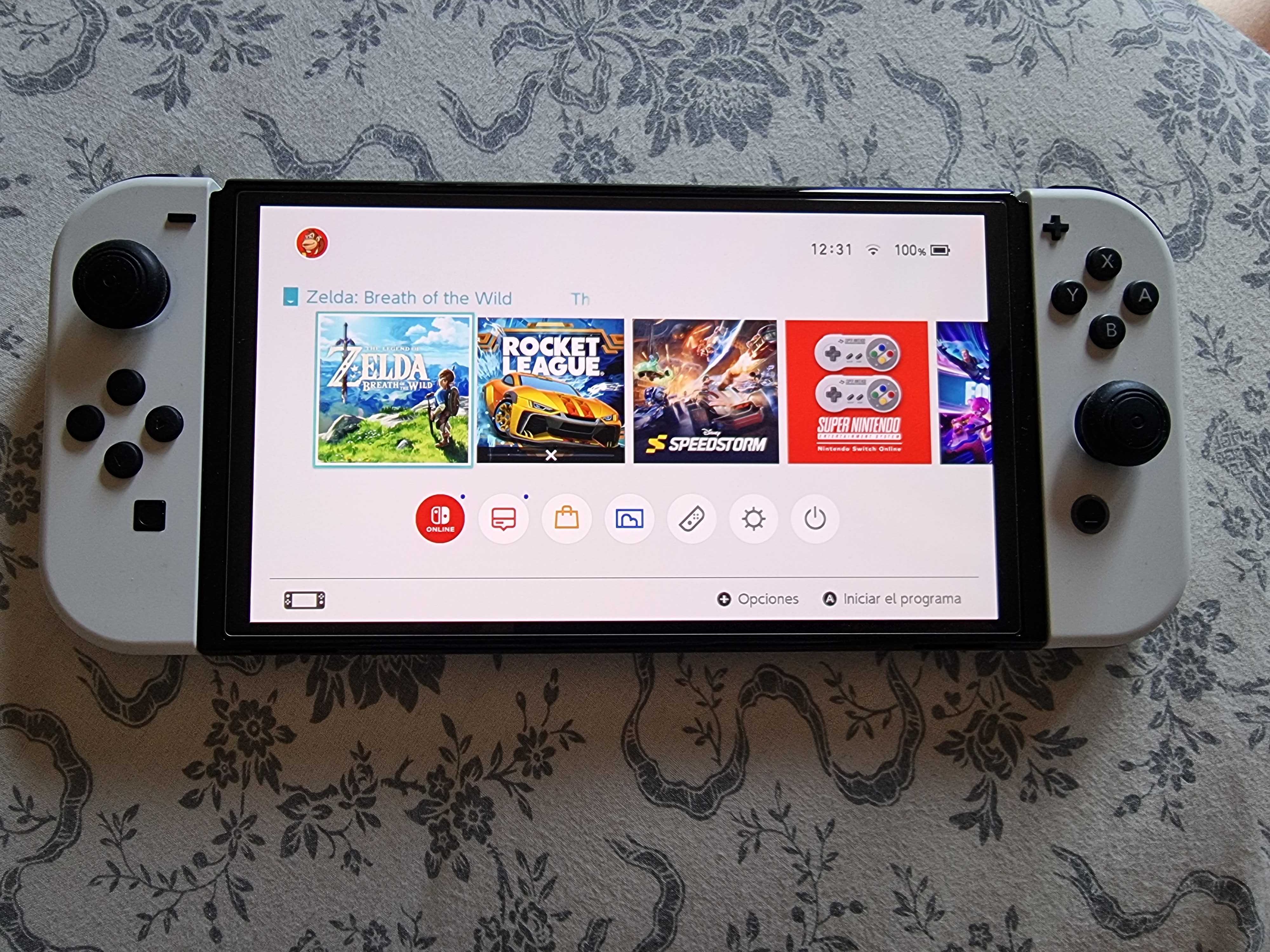 Vendo Nintendo Switch Oled
