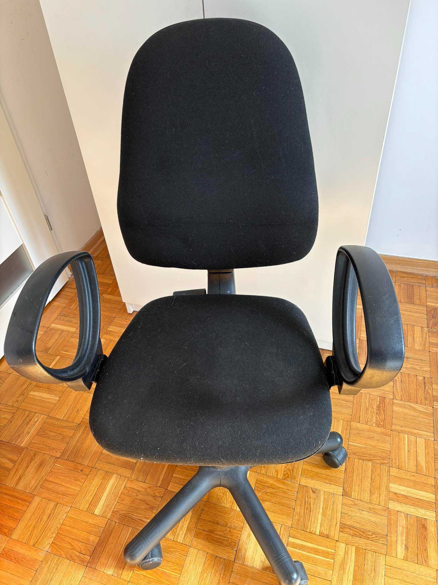 Krzesło komputerowe obrotowe