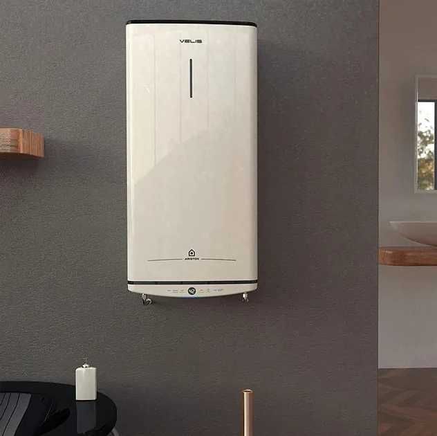 Бойлер плоский Аристон Ariston VELIS TECH 50 EU Водонагреватель