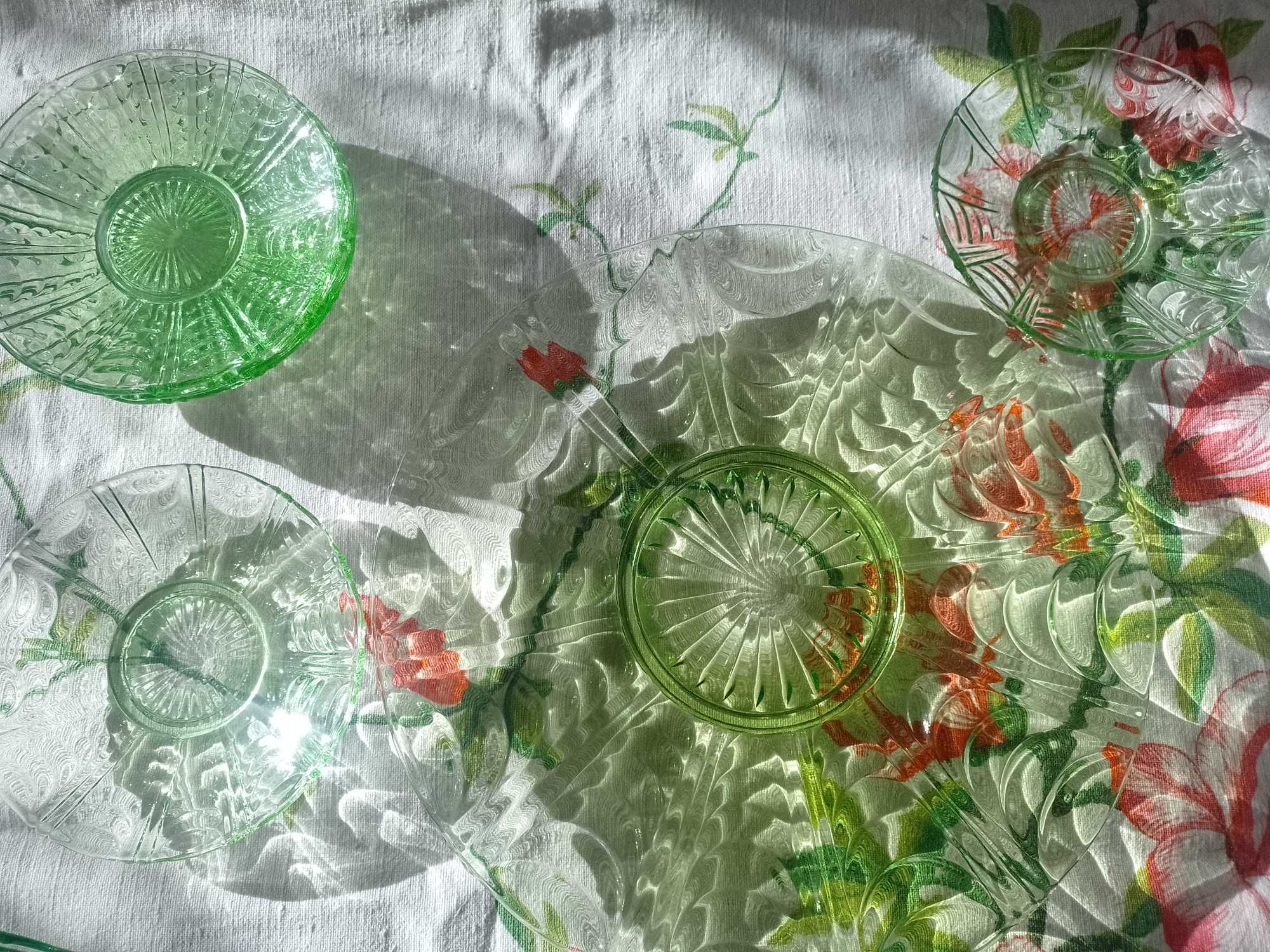 Talerz patera zielony pajęczyna Ząbkowice ś 28cm