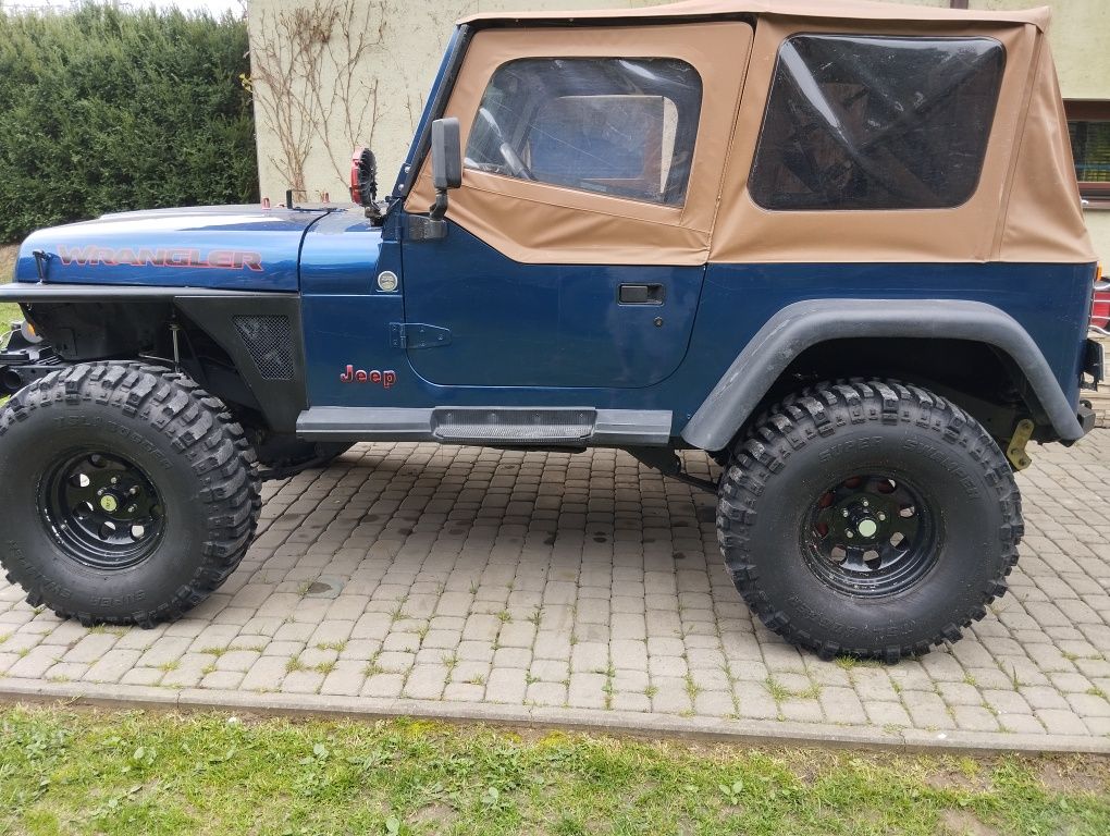 Piękny Jeep Wrangler YJ z Kalifornii zero rdzy doinwestowany