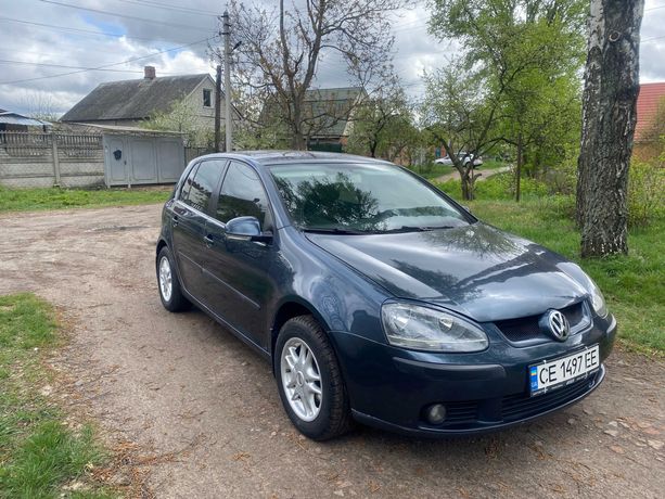 Volkswagen Golf 2005  1.6 МРІ  (102 к.с.)