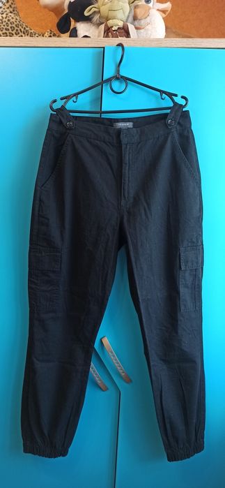 Продам штаны на мальчика.