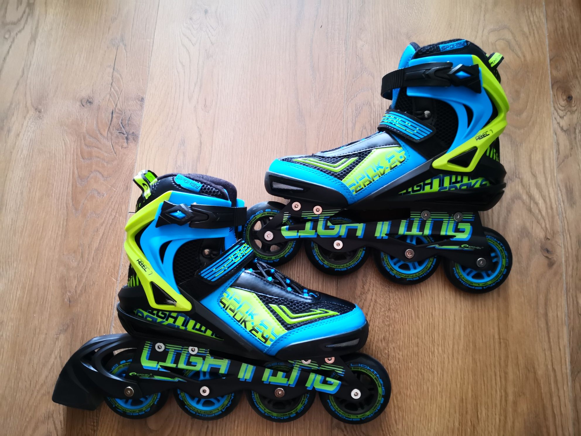 Rolki łyżworolki Lightning marki Spokey ABEC 7 Carbon roz.40 twardość