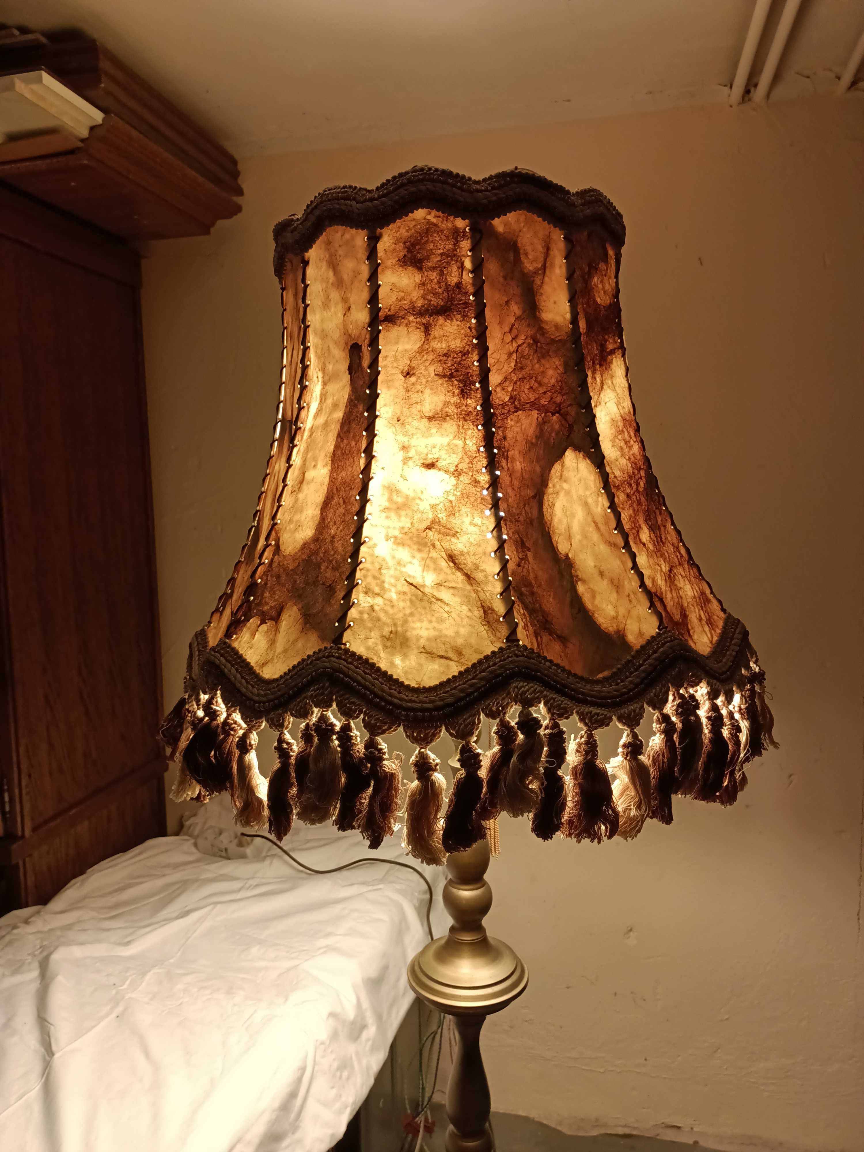 Lampa vintage klosz skóra niska stojąca