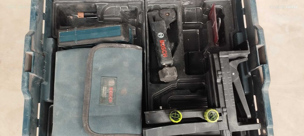 Laser Bosch GLL 3-80P i odbiornik LR2