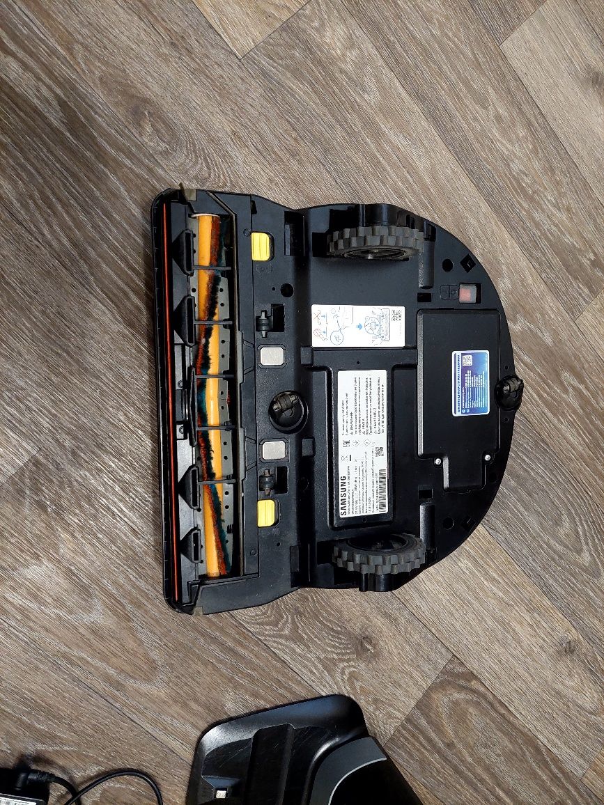 Робот пылесос Samsung SR10M7030WW