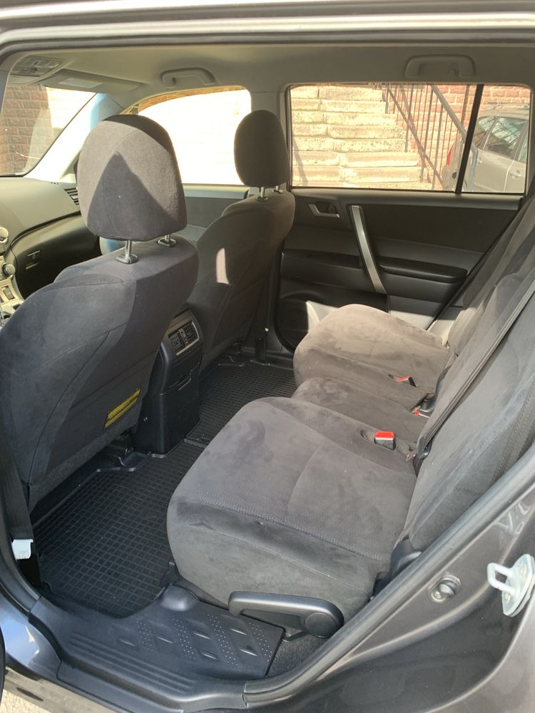 Toyota Highlander 2012 AWD XLE
