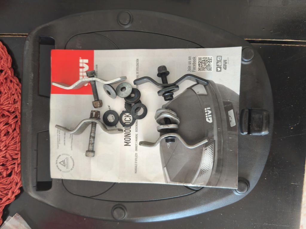 Base mala top case Givi