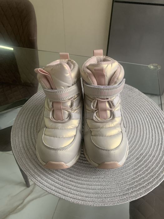 Дитяче зимове взуття для дівчинки