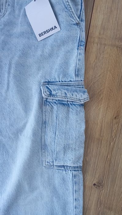 Nowe jeansy cargo rozm. 34/XS Bershka