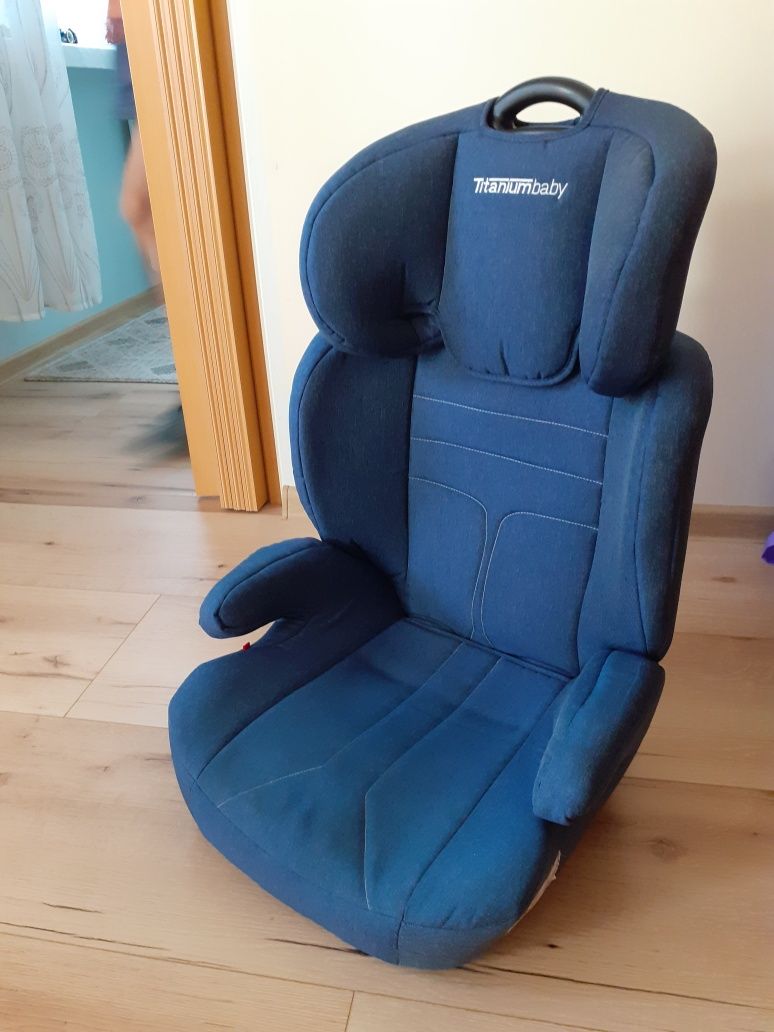 Fotelik samochodowy 2 w 1 z isofix. Od 15 do 36 kg. Stan idealny.