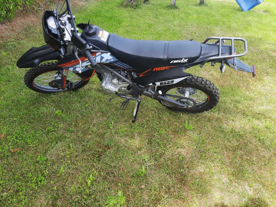 Asix Defender 150cc
