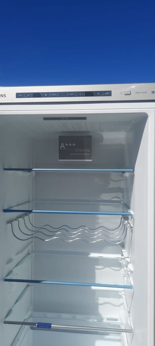 Продам холодильник SIEMENS