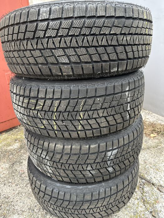 Гума зимова Kapsen 215/55 r18