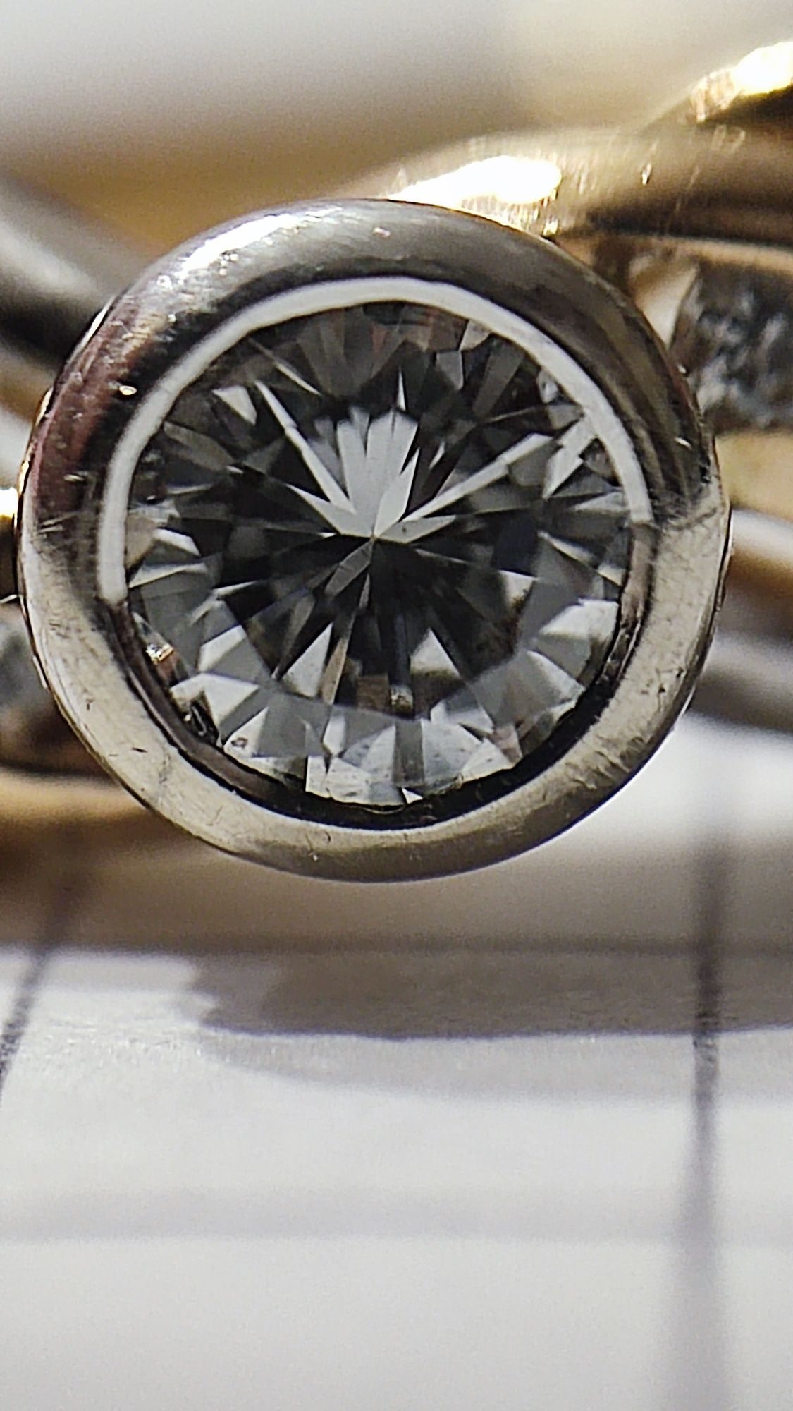Золота каблучка з діамантами, DAMIANI, 750 проба