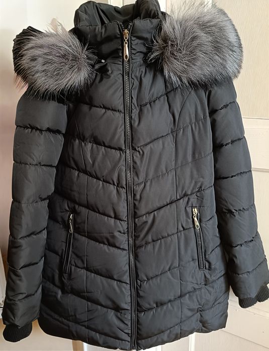 Casaco almofadado com capuz